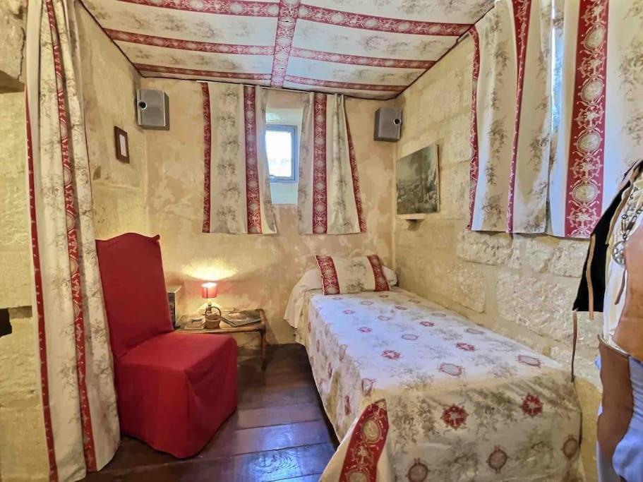 Chez Lydia - Osez La Vie De Chateau ! Pont Du Gard, Uzes Ремулан Екстериор снимка